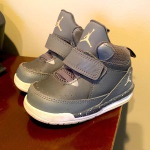 Toddler Gray Nike Jordans Sneakers 5c
